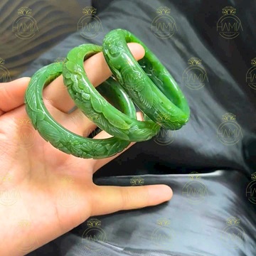 Vòng Ngọc Bích Chạm 